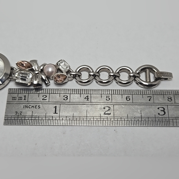 Womens Guess Pink Marquise Crystal Pearls Bows Silver Bracelet Watch New Battery - Picture 7 of 10